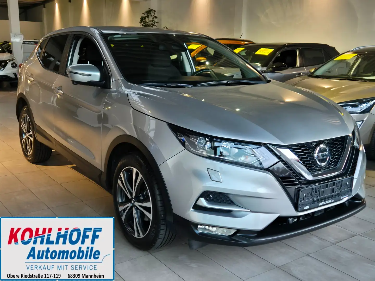 Nissan Qashqai 1.3 DIG-T 159PS N-CONNECTA Automatik 360° Silber - 1