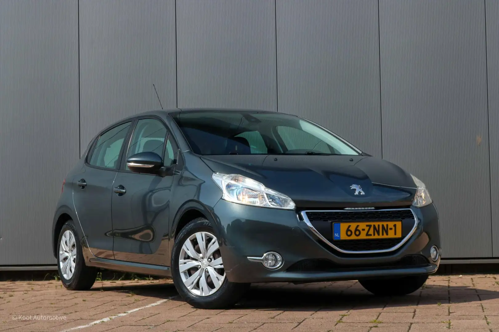 Peugeot 208 1.2 VTi | Incl groot onderhoud + Distributie | Air Gris - 2