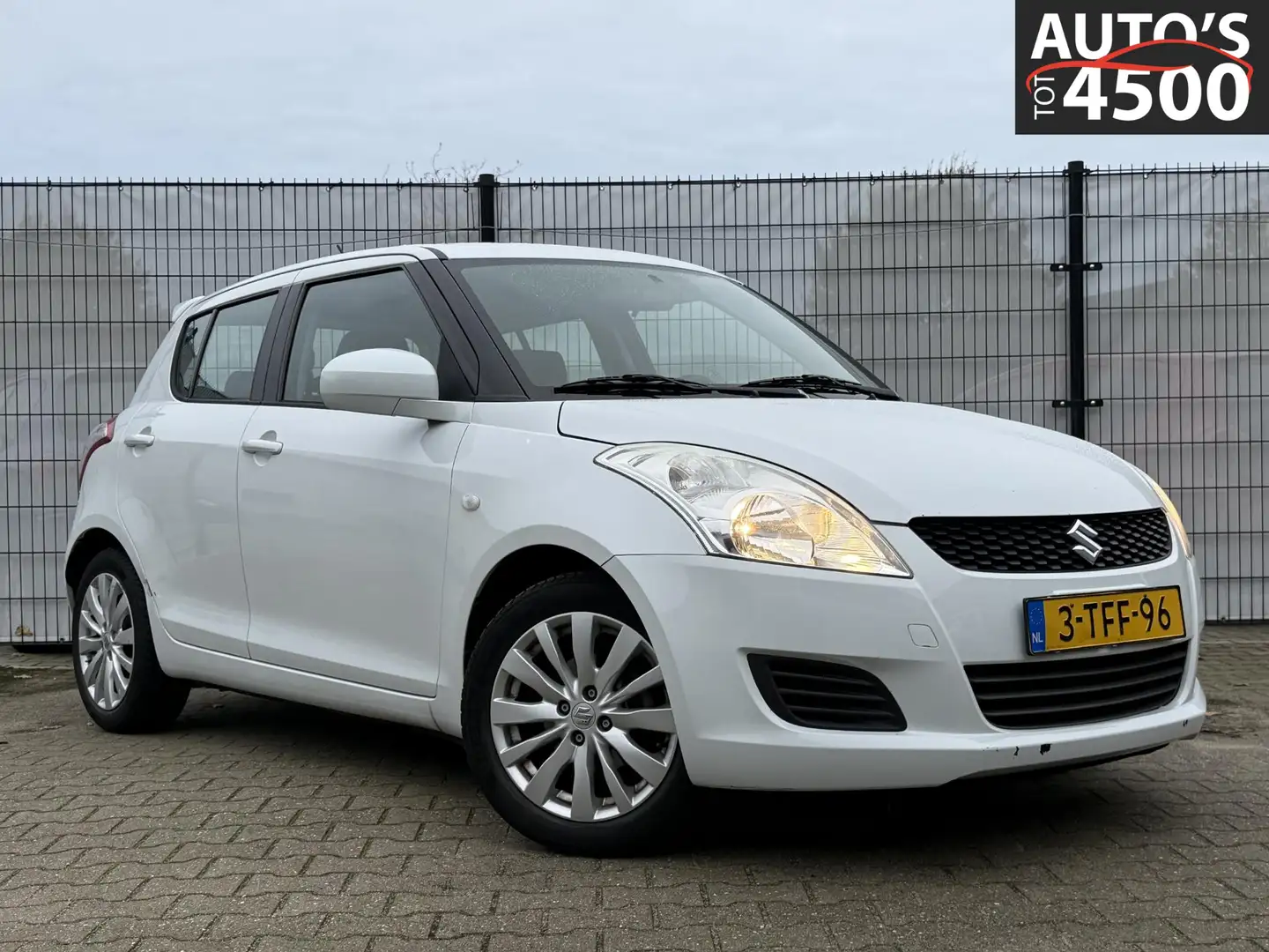Suzuki Swift 1.2 Bandit EASSS Airco/Cruise! Wit - 1