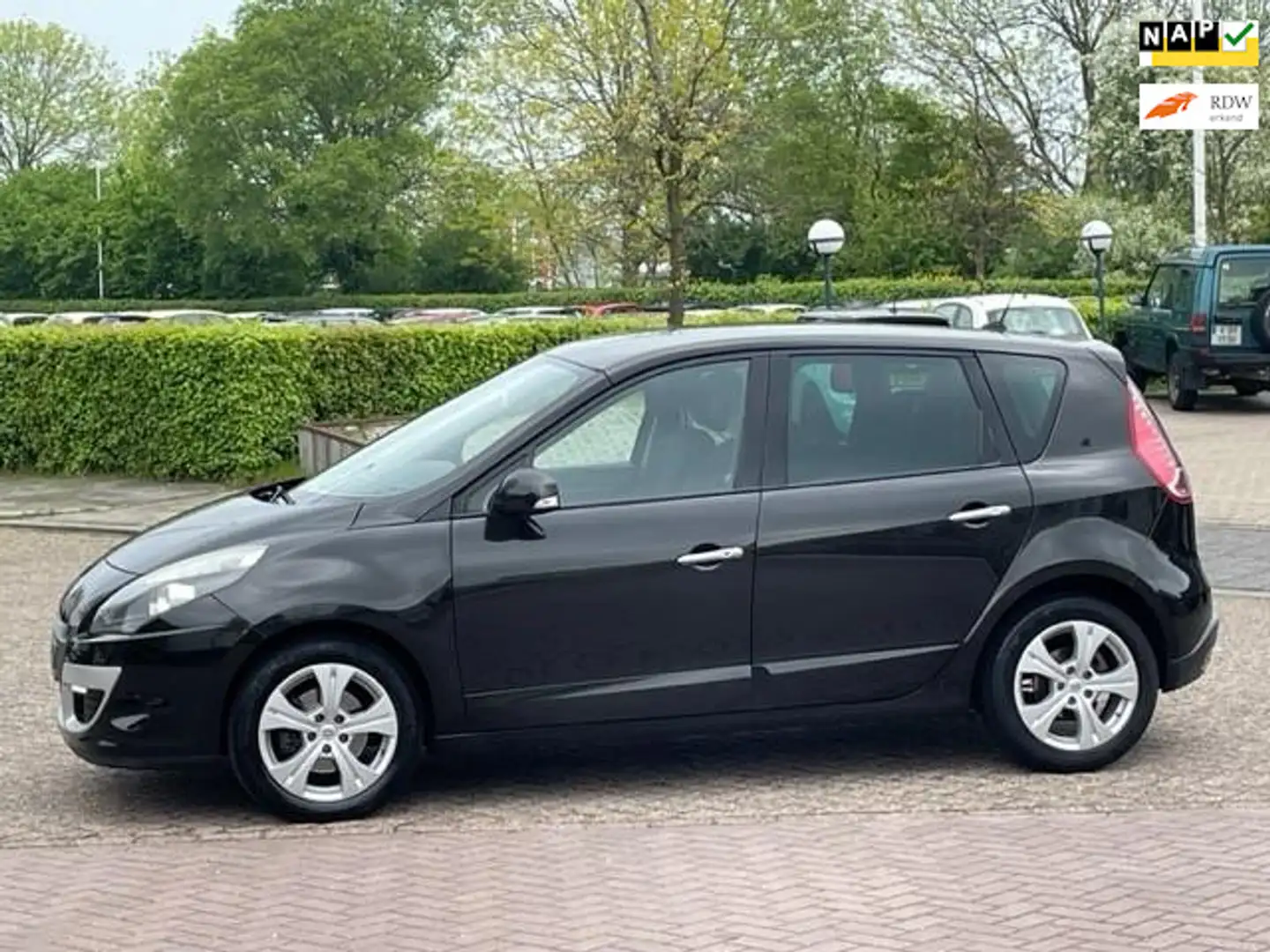 Renault Scenic 1.4 TCE Dynamique,bj.2009,kleur:zwart,climate,APK Zwart - 1