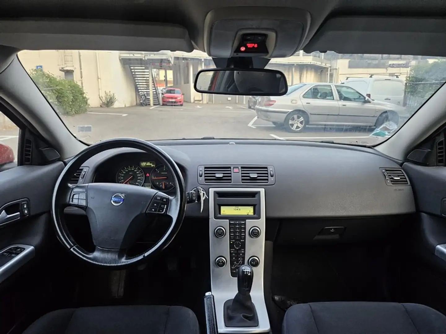 Volvo C30 1.6 DRIVe D2 115 ch Momentum u - 2