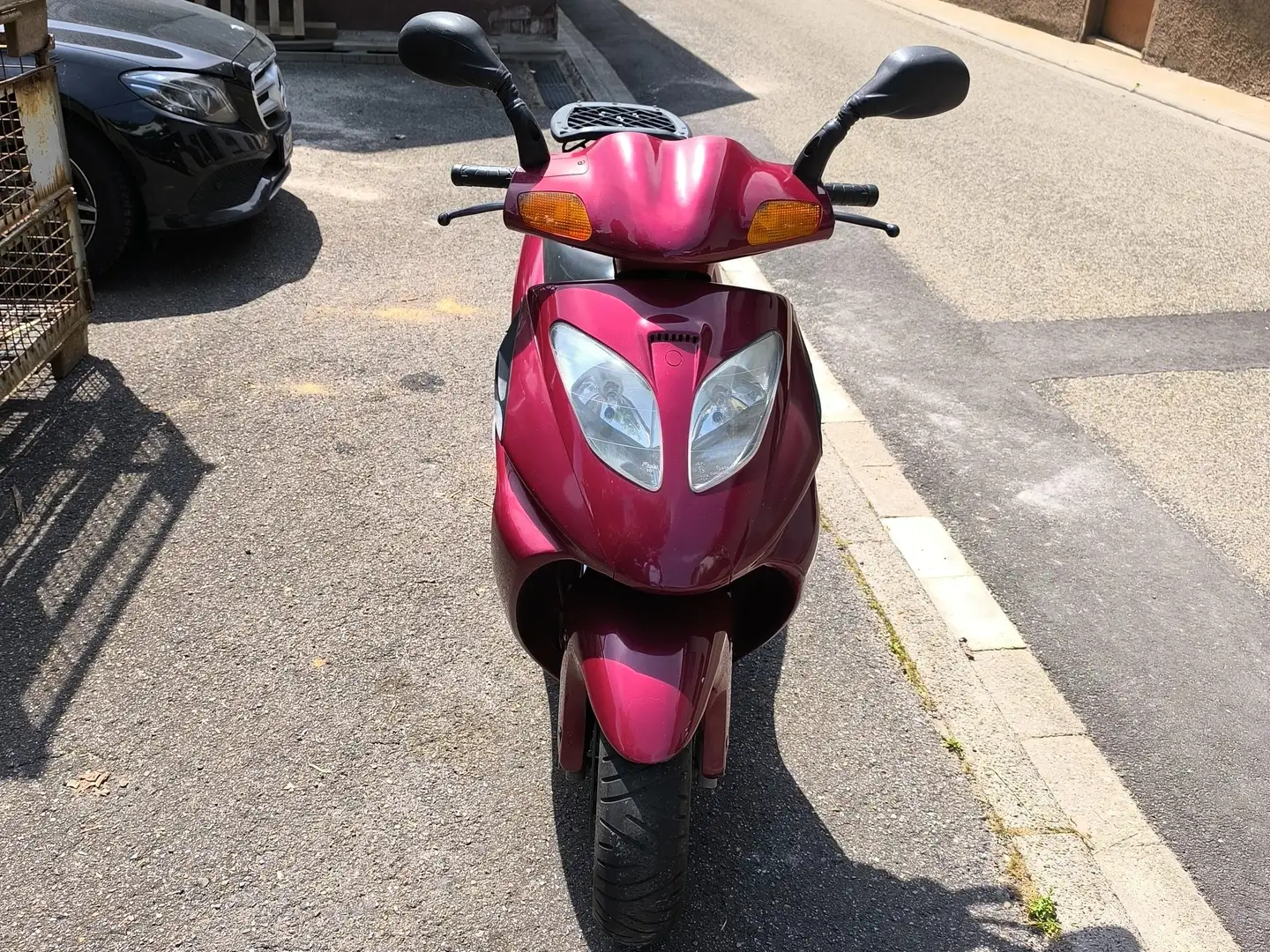 Daelim Otello 125 SG 125 F Rot - 1