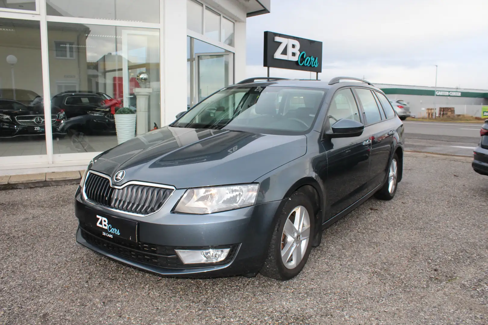 Skoda Octavia Ambition 4x4 // 1.Besitz // Ahk // Sitzheizung Grau - 1