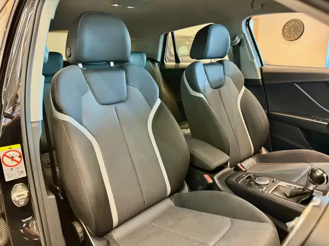 Audi Q2 view 14