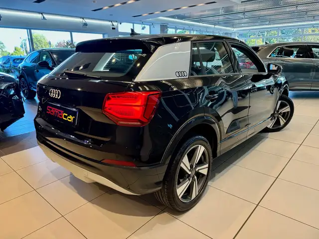 Audi Q2 view 7