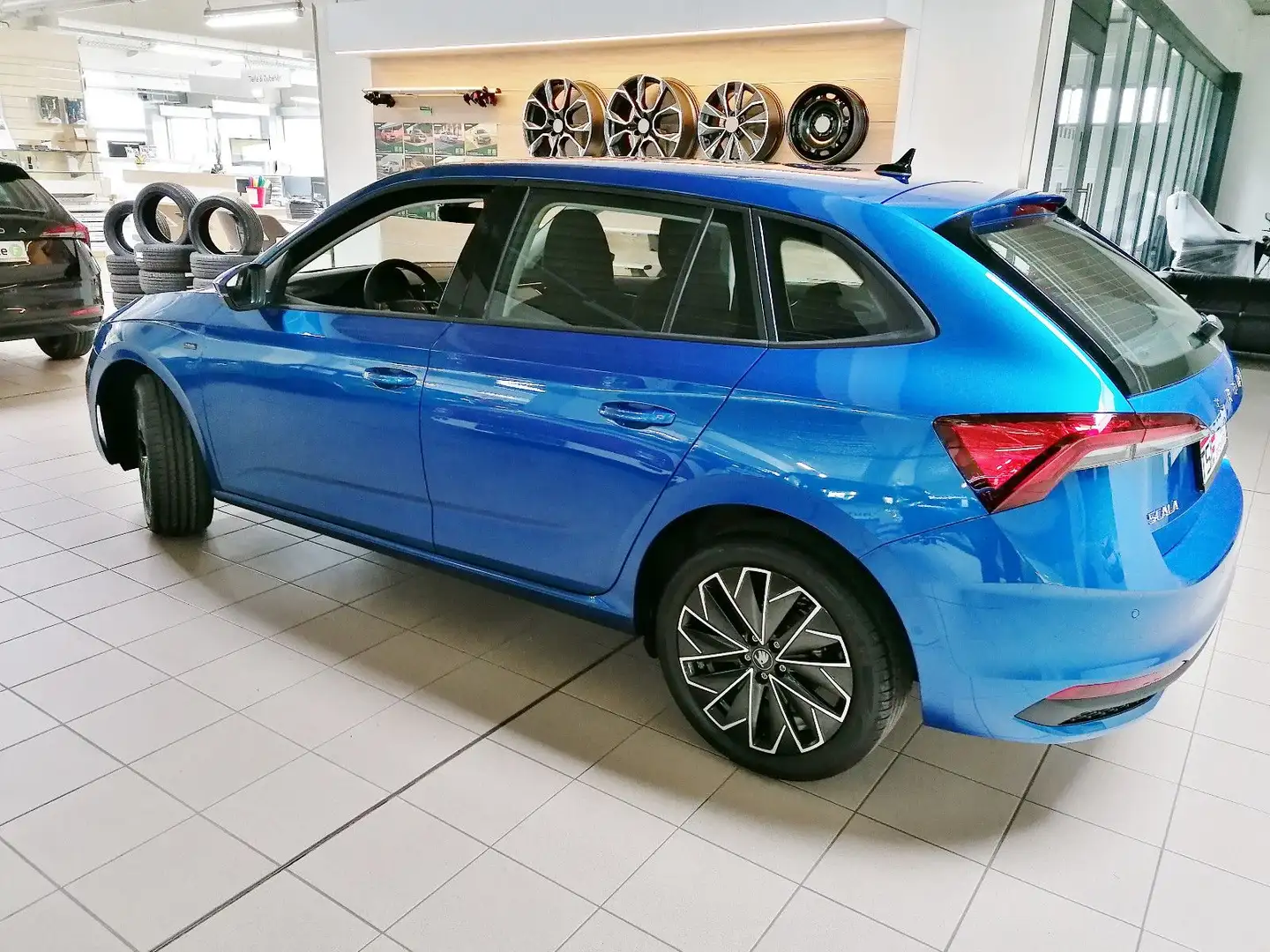 Skoda Scala Tour TSI 95 PS Kamera/Martix/Sofort - 2