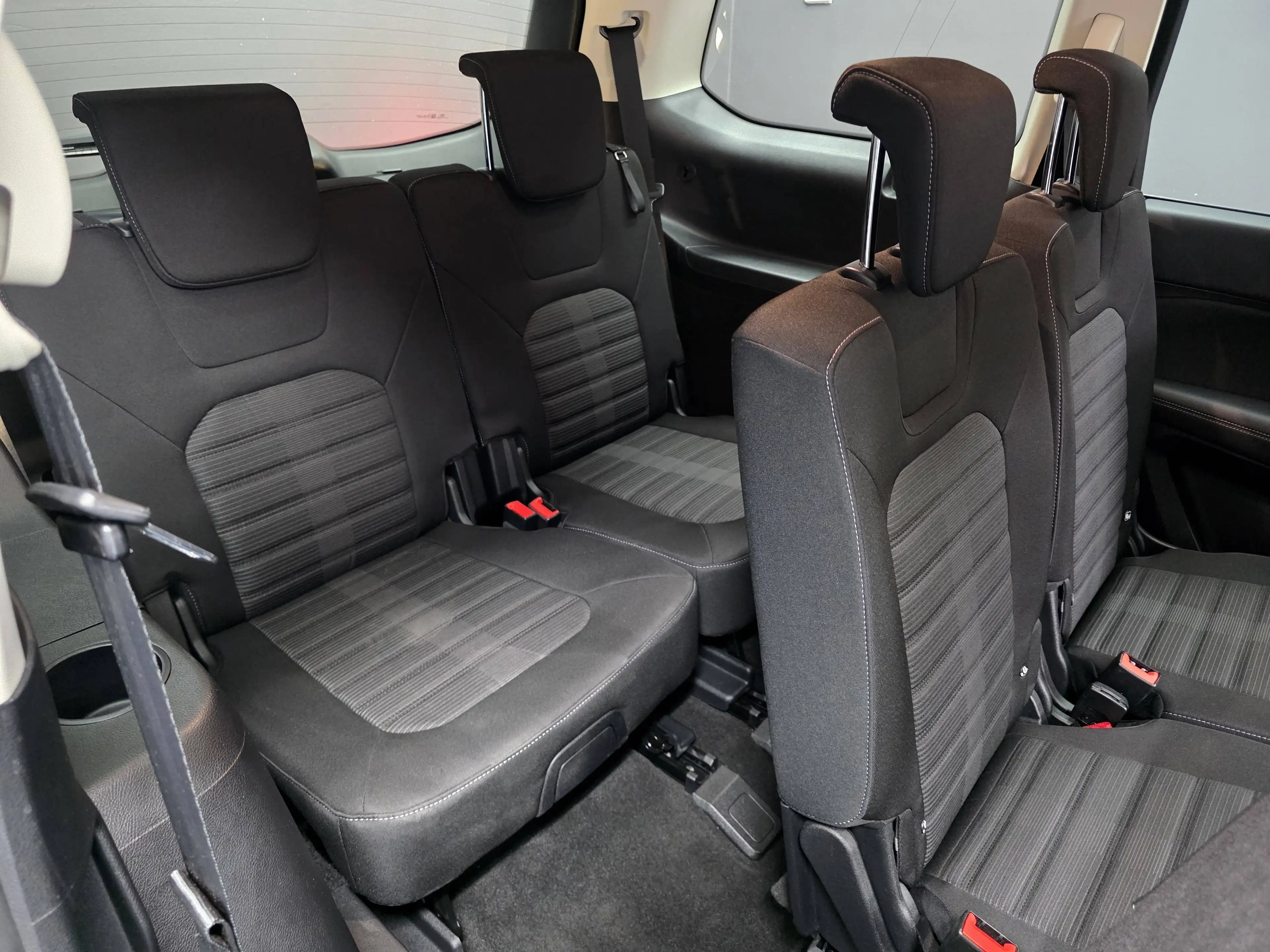 Ford Galaxy 2.0 TDCi, 7 SITZER, AUTOMATIK, PARKTRONIK — photo 4