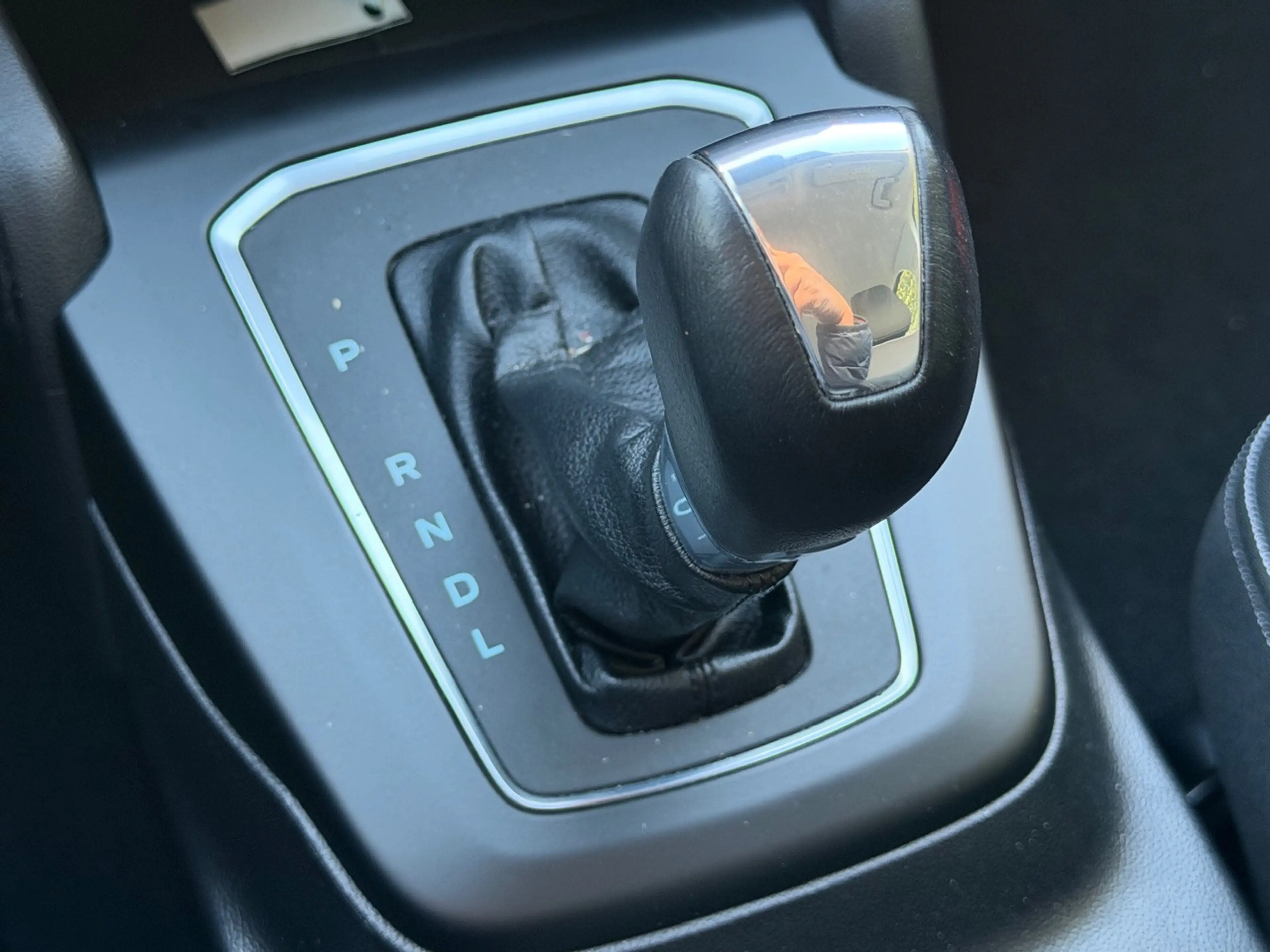 Ford Focus 1.0 EcoBoost Hybrid Aut. TITANIUM DESIGN — photo 11