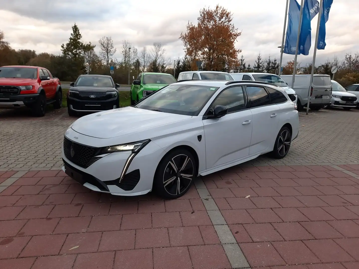 Peugeot 308 1.5 BlueHDi 130 SW GT Navi Kamera ACC Weiß - 2