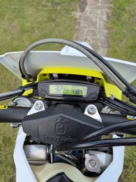 Husqvarna FE 350 - foto 6