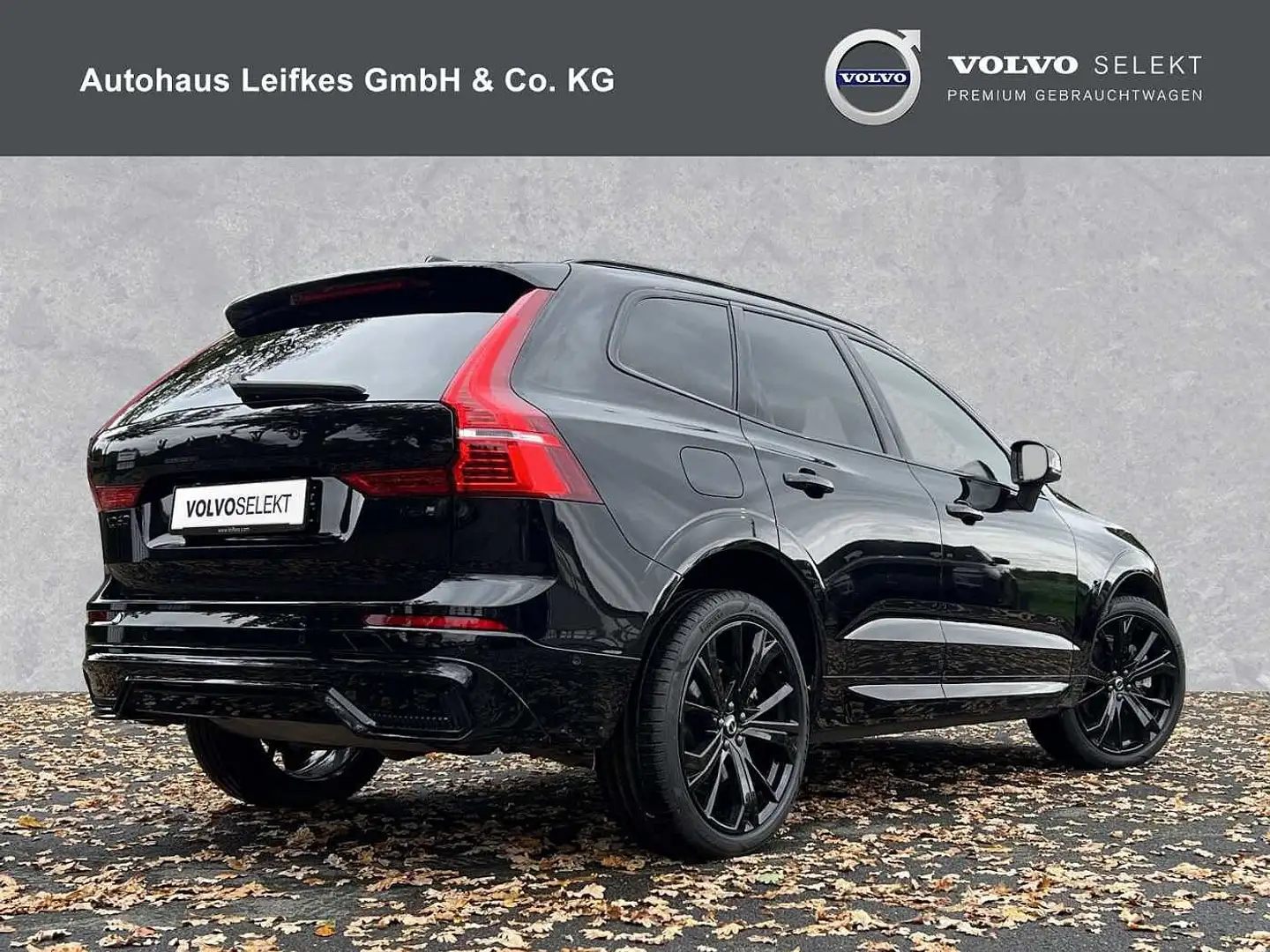 Volvo XC60 Plug-In-Hybrid T6 AWD Plug-in Hybrid Plus Black Ed Schwarz - 2