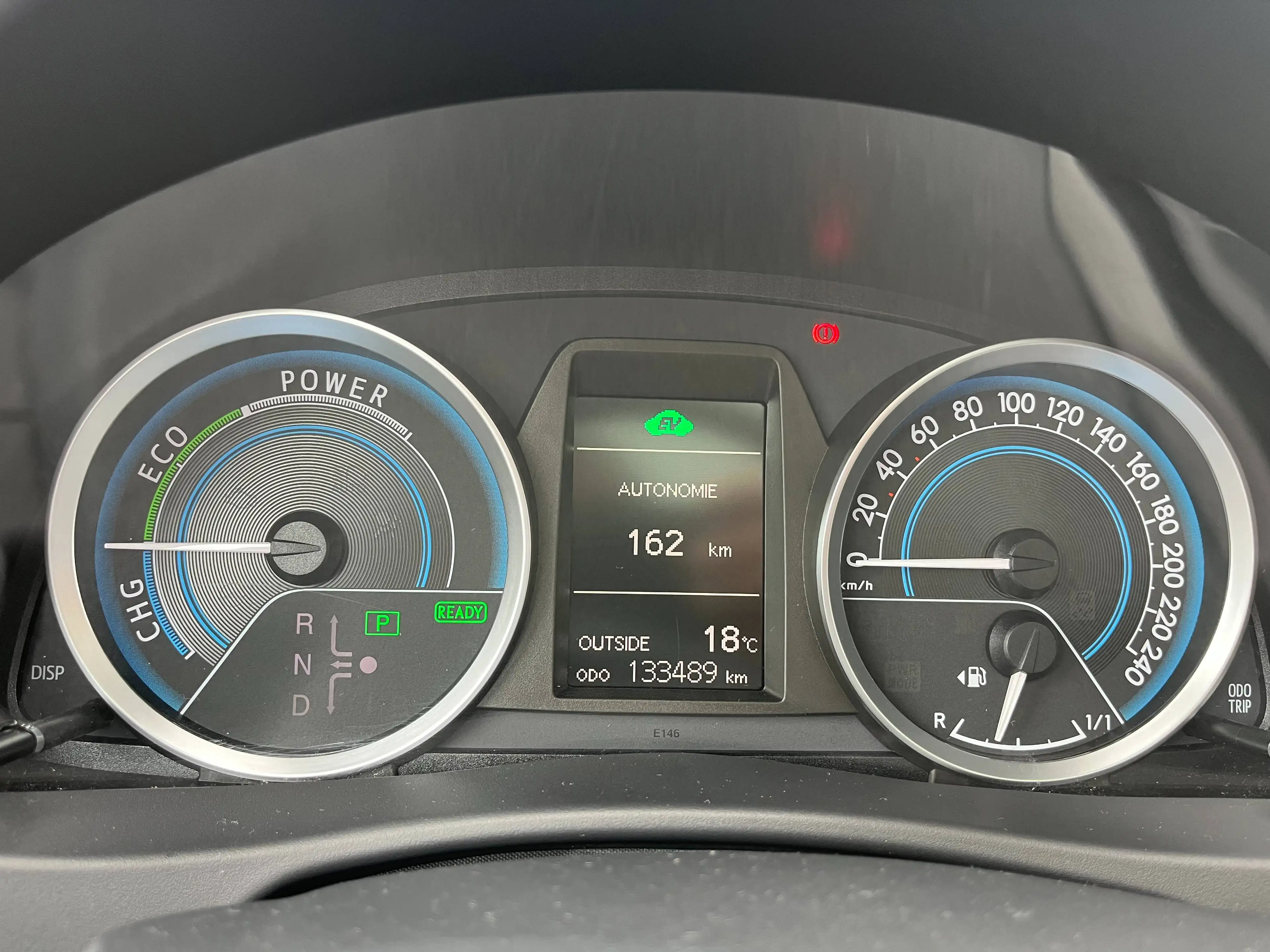 Toyota Auris Auris SW HEV 1.8i HSD Premium CVT — photo 11