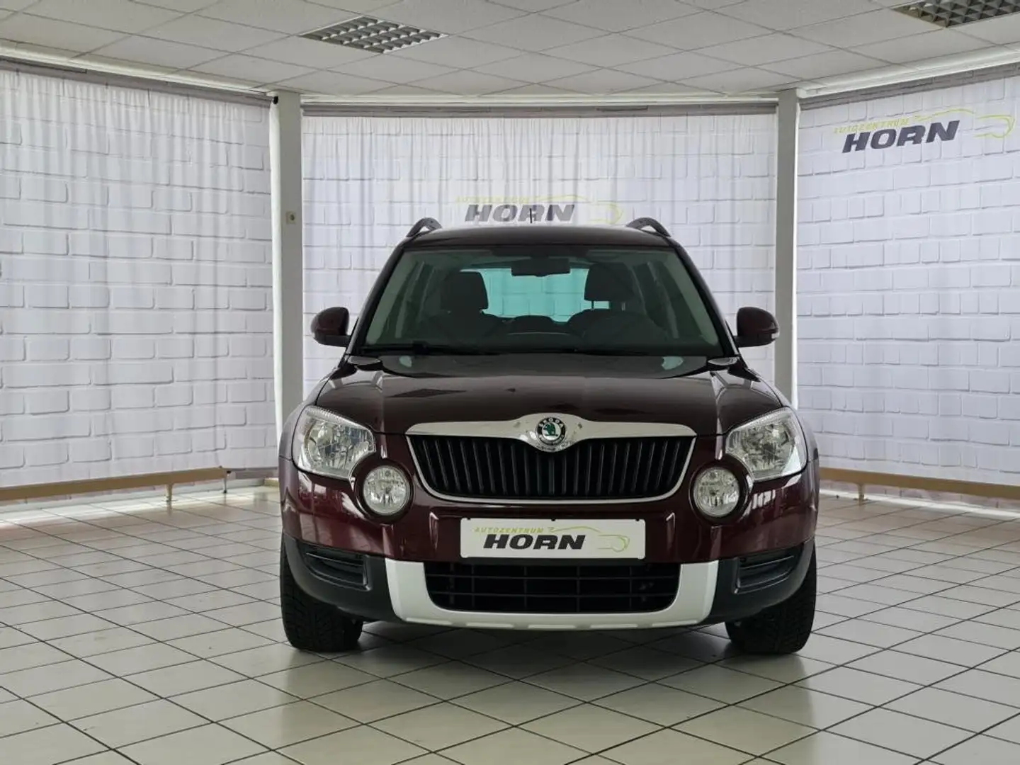 Skoda Yeti Ambition Plus Edition crvena - 2