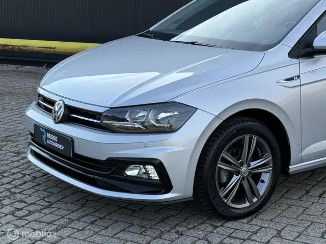 Volkswagen Polo view 6