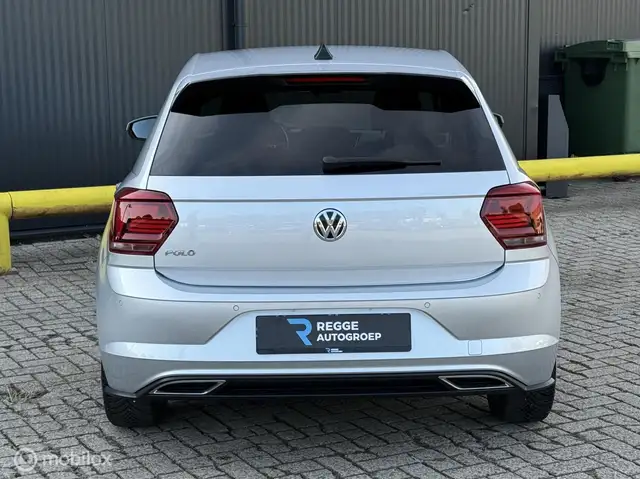 Volkswagen Polo view 8