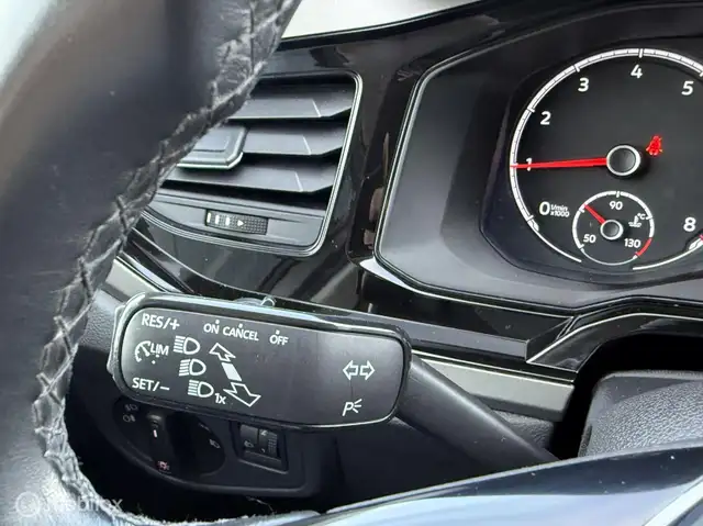 Volkswagen Polo view 18