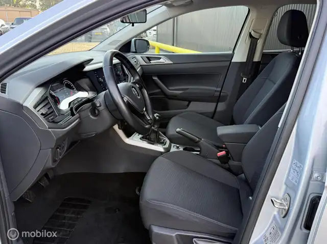 Volkswagen Polo view 10