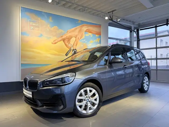 BMW 220 i GranTourer 7-SITZE PANO+KAM+AHK+KOMF+HUD+AL