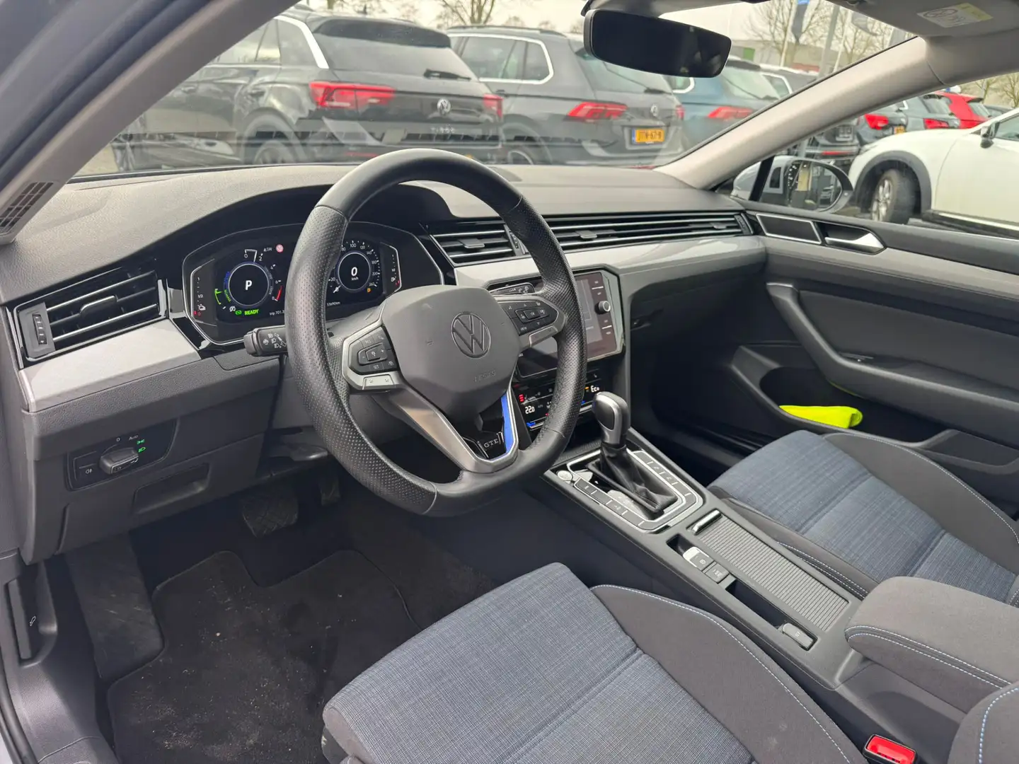 Volkswagen Passat Variant 1.4 TSI PHEV GTE Business virtual cockpit, navi, c Grau - 2