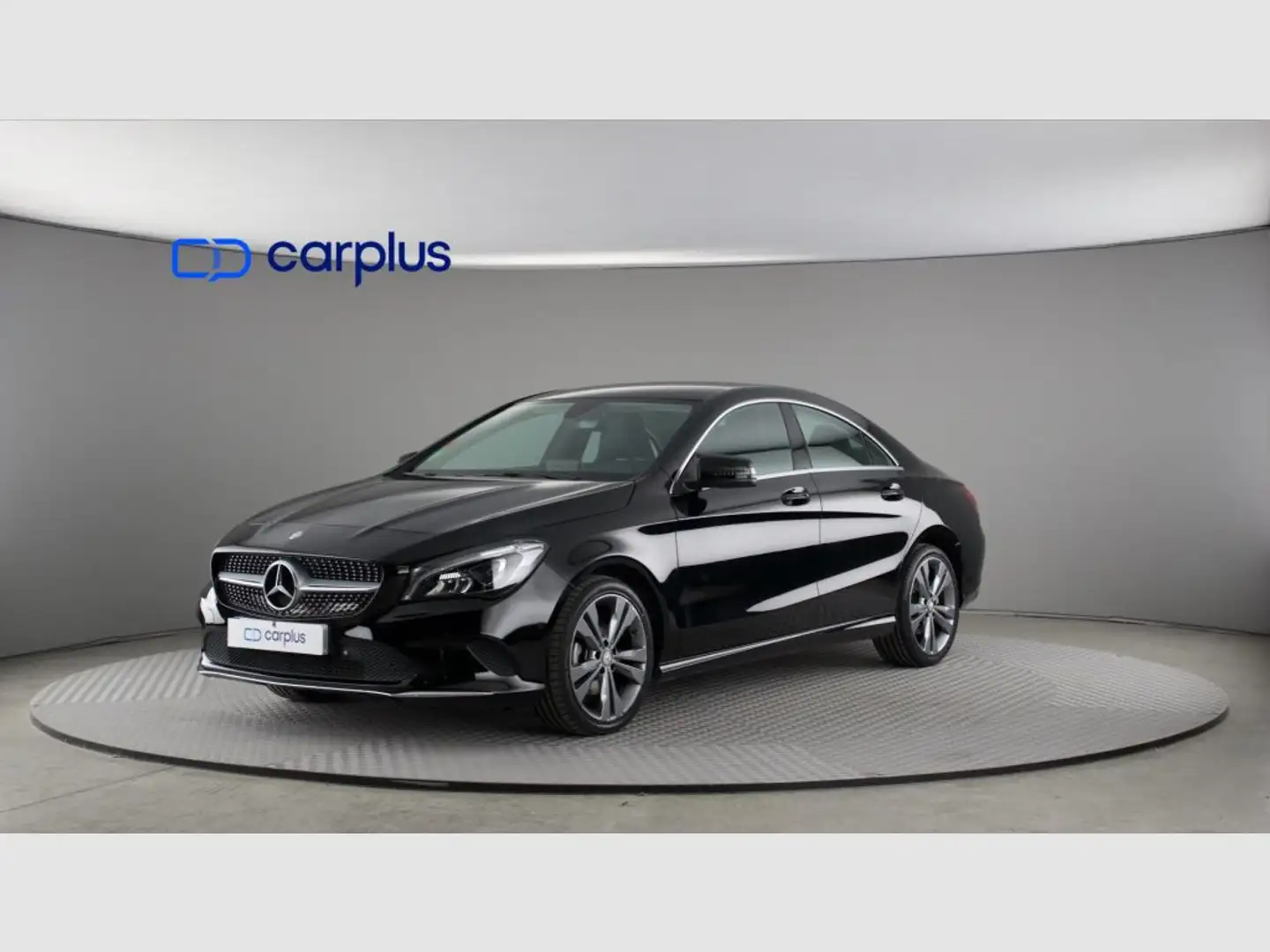 Mercedes-Benz CLA 180 Negro - 1