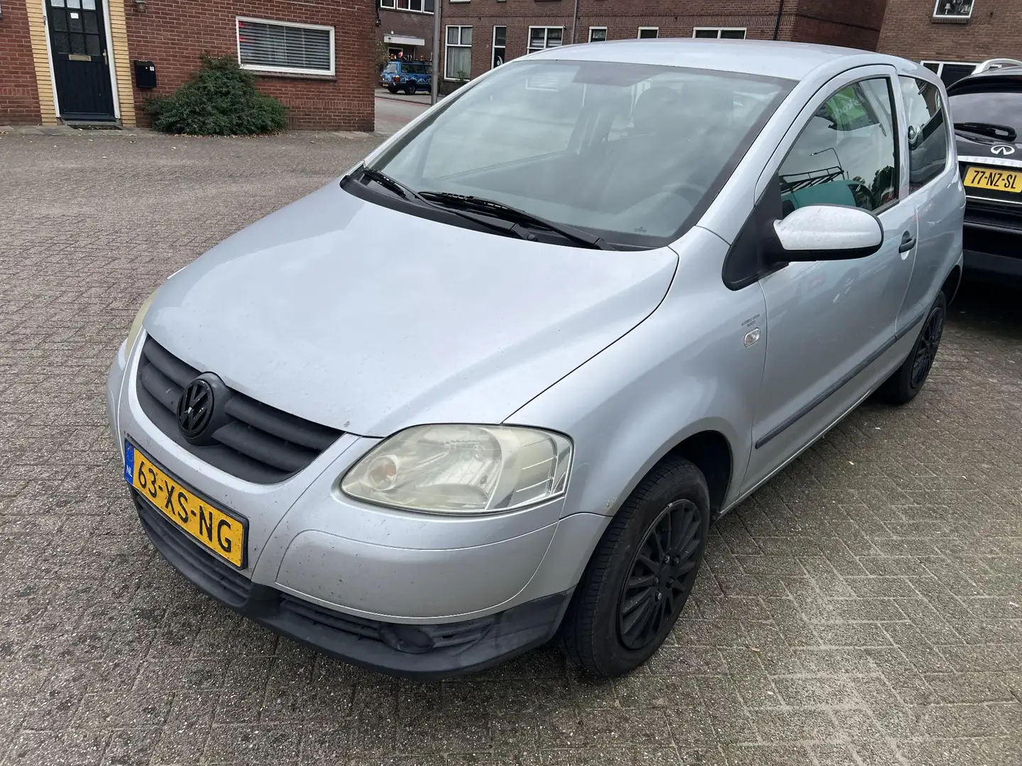 Volkswagen Fox 1.4 TDI Trendline airco, metallic lak apk tot juni Grigio - 1