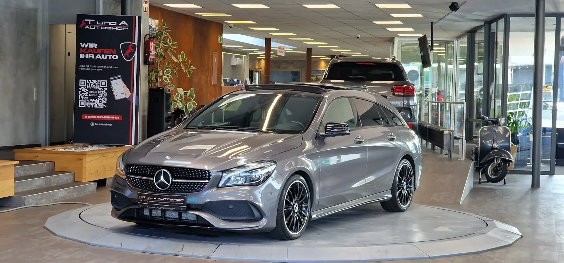 Mercedes-Benz CLA 200 Shooting Brake AMG-Line Aut. *Pano*Night-Paket* Grau - 1