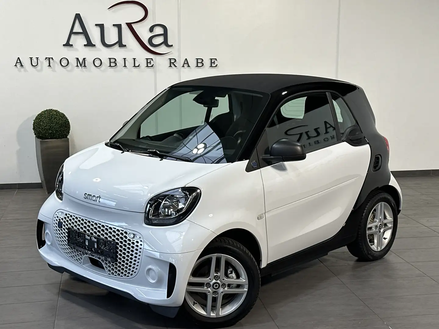 smart forTwo EQ Coupé CARPLAY+TEMPOMAT+DAB-RADIO+1HD Weiß - 2