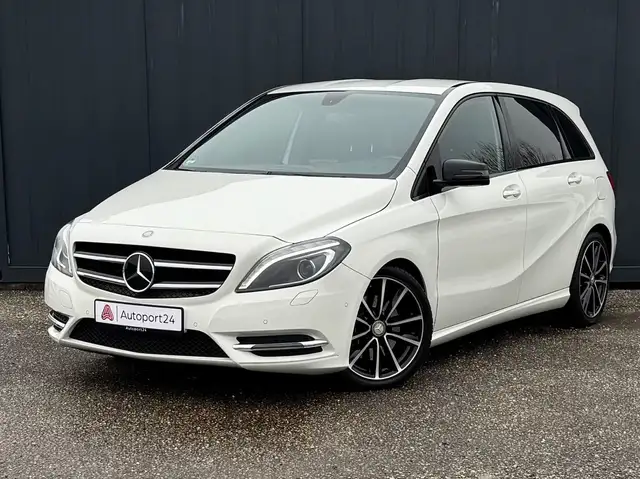 Mercedes-Benz B 250 NIGHT PAKET *1 Jahr Garantie*