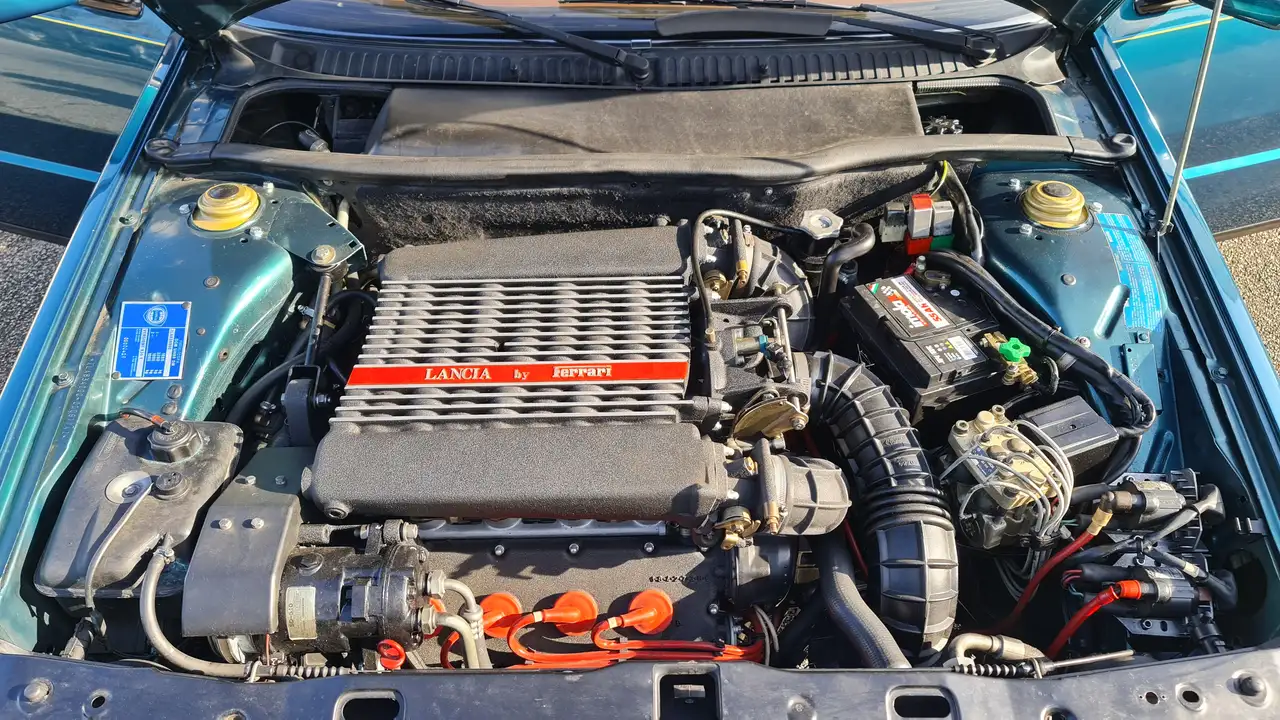 Lancia Thema 8.32 Ferrari, foto 12