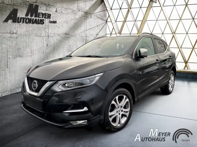 Nissan Qashqai 1.7D Tekna+ 4x4+Leder+Panoramadach+Einparkhilfe vo