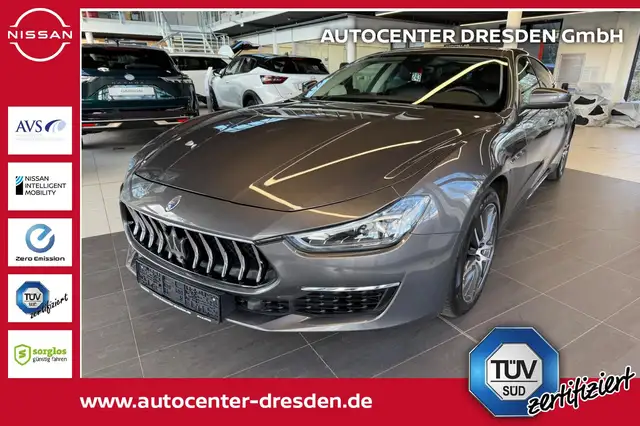 Maserati Ghibli 3.0 V6 GranLusso LED+Navi+SHZ+2xKlima+PDC