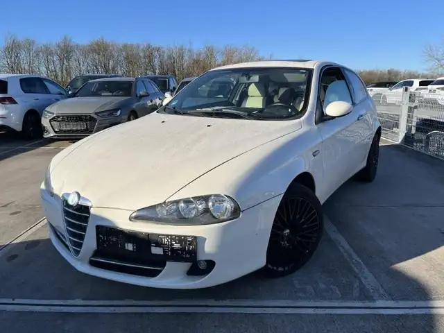 Alfa Romeo 147 1.6 TS 16V Impression AMICA 1 100