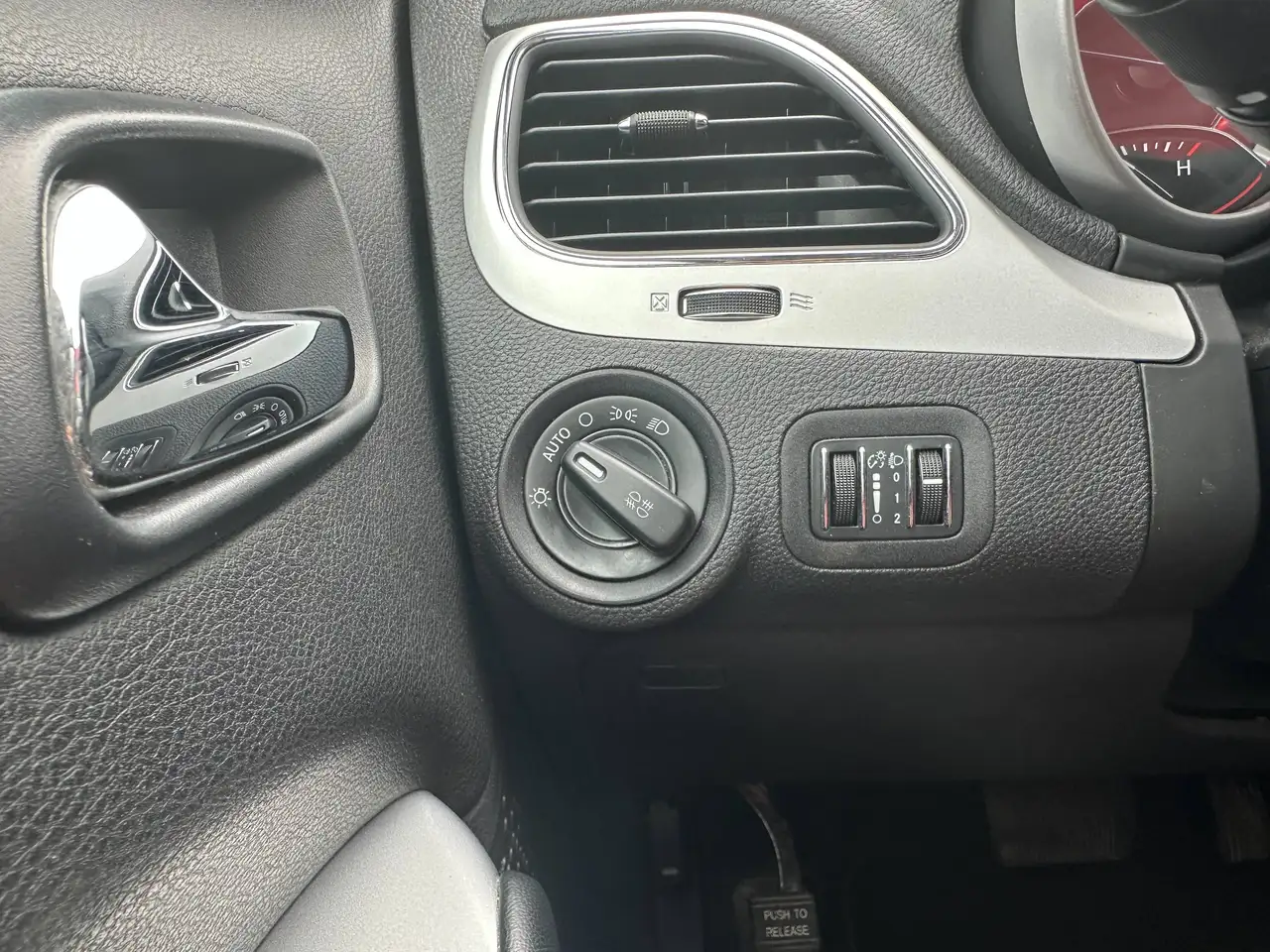 Fiat Freemont 2.0 MJT 170 Lounge 4x4 | 170 ch | BVA | 7 places | Cuir | GPS | Sièges chauffants | Caméra de recul