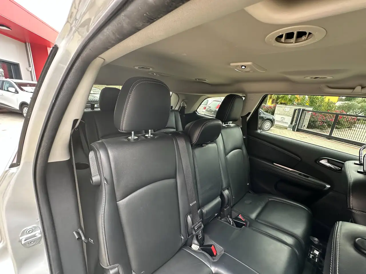 Fiat Freemont 2.0 MJT 170 Lounge 4x4 | 170 ch | BVA | 7 places | Cuir | GPS | Sièges chauffants | Caméra de recul