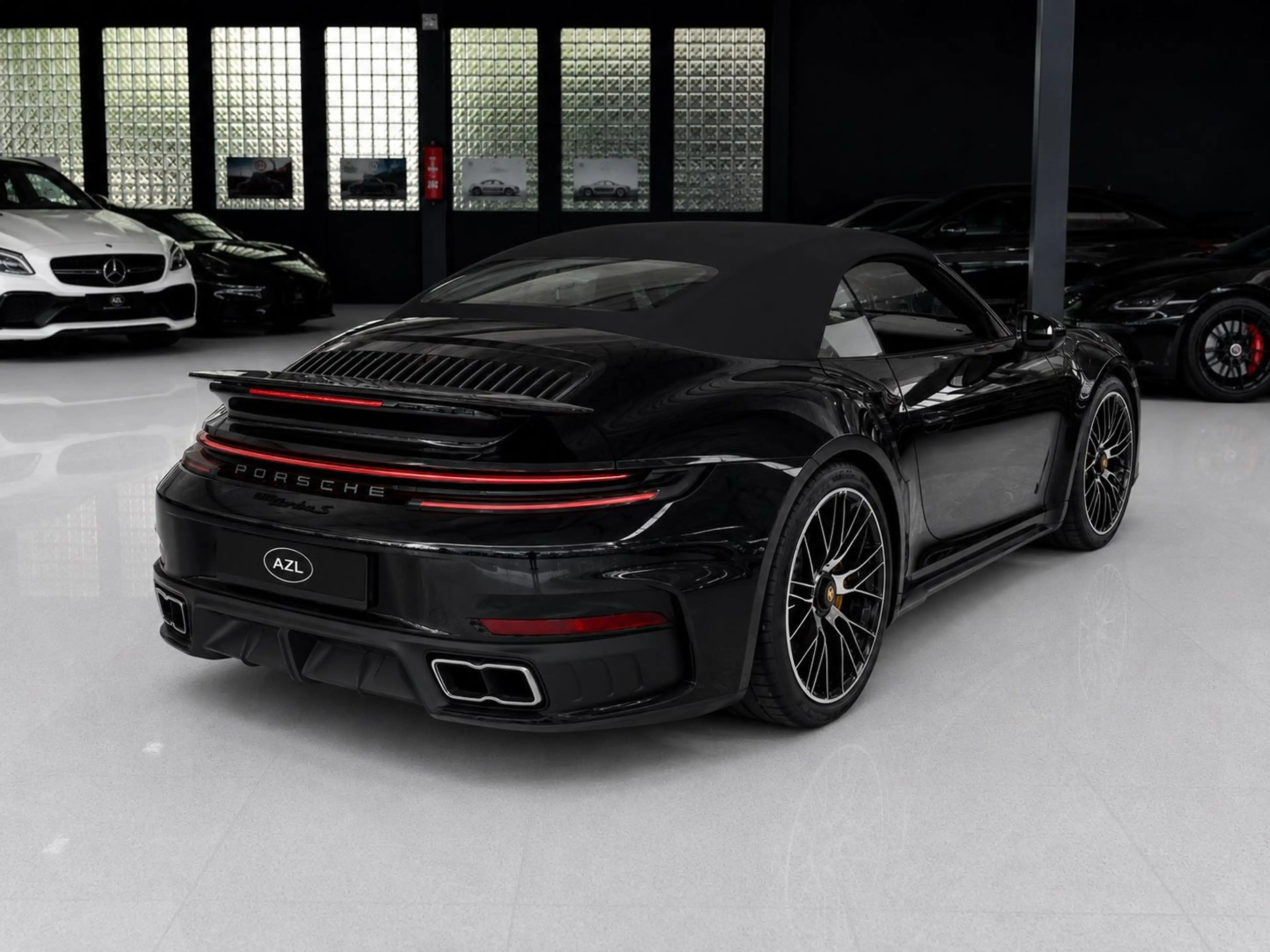 Porsche 911 Turbo S Cabrio/PCCB/BURM/LIFT/360/18W — photo 2