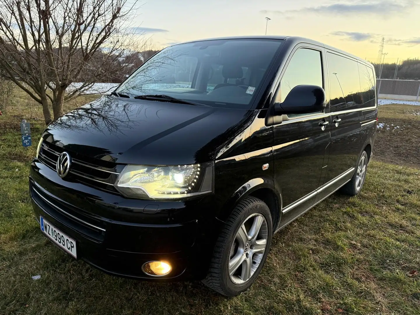 Volkswagen T5 Multivan Multivan Highline 4Motion DSG Vollausstattung Schwarz - 1