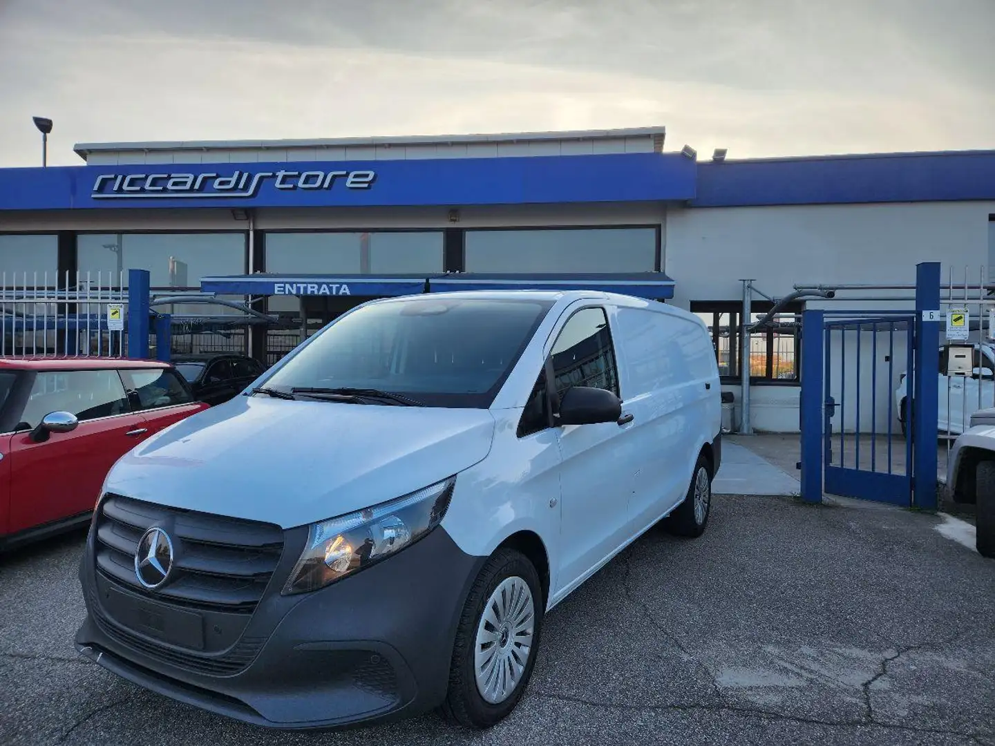Mercedes-Benz Vito 116 CDI KASTEN LANG AUTOMATIC Blanc - 1