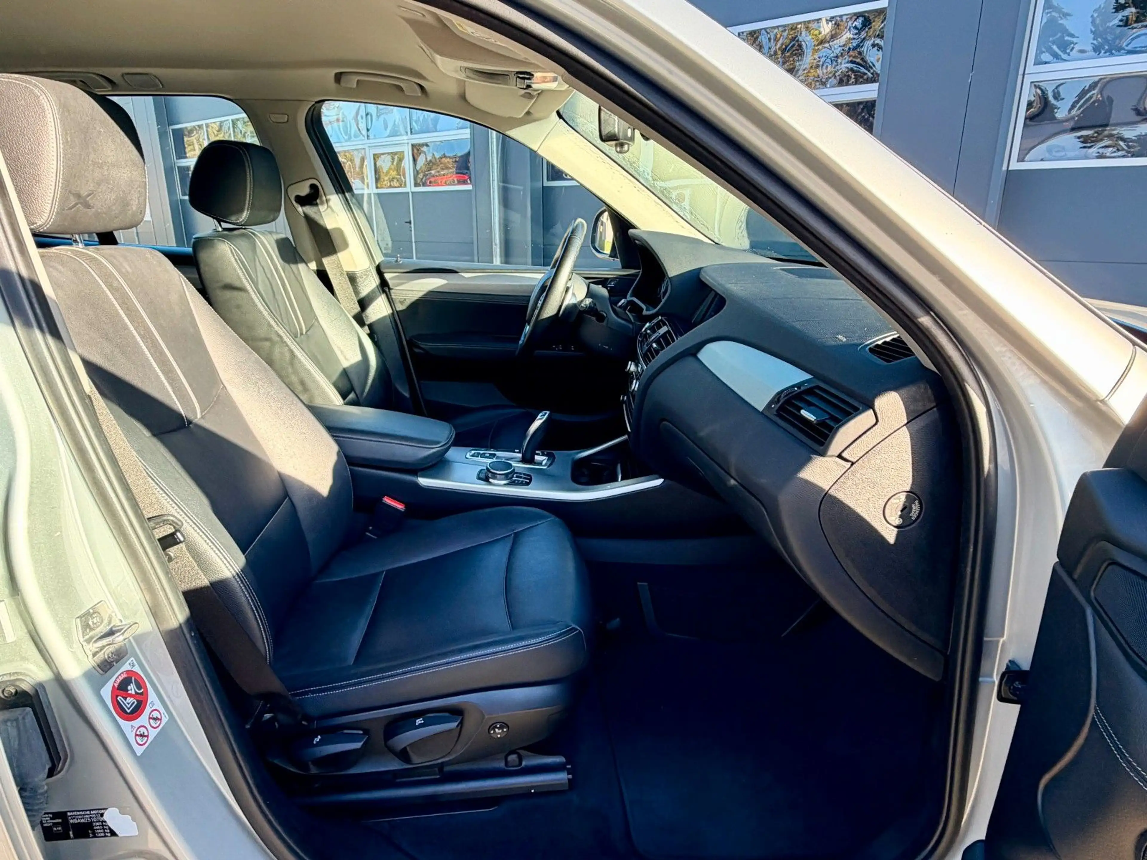 BMW X3 xDrive 20 d xLine Aut.*Navi*Leder* — photo 12