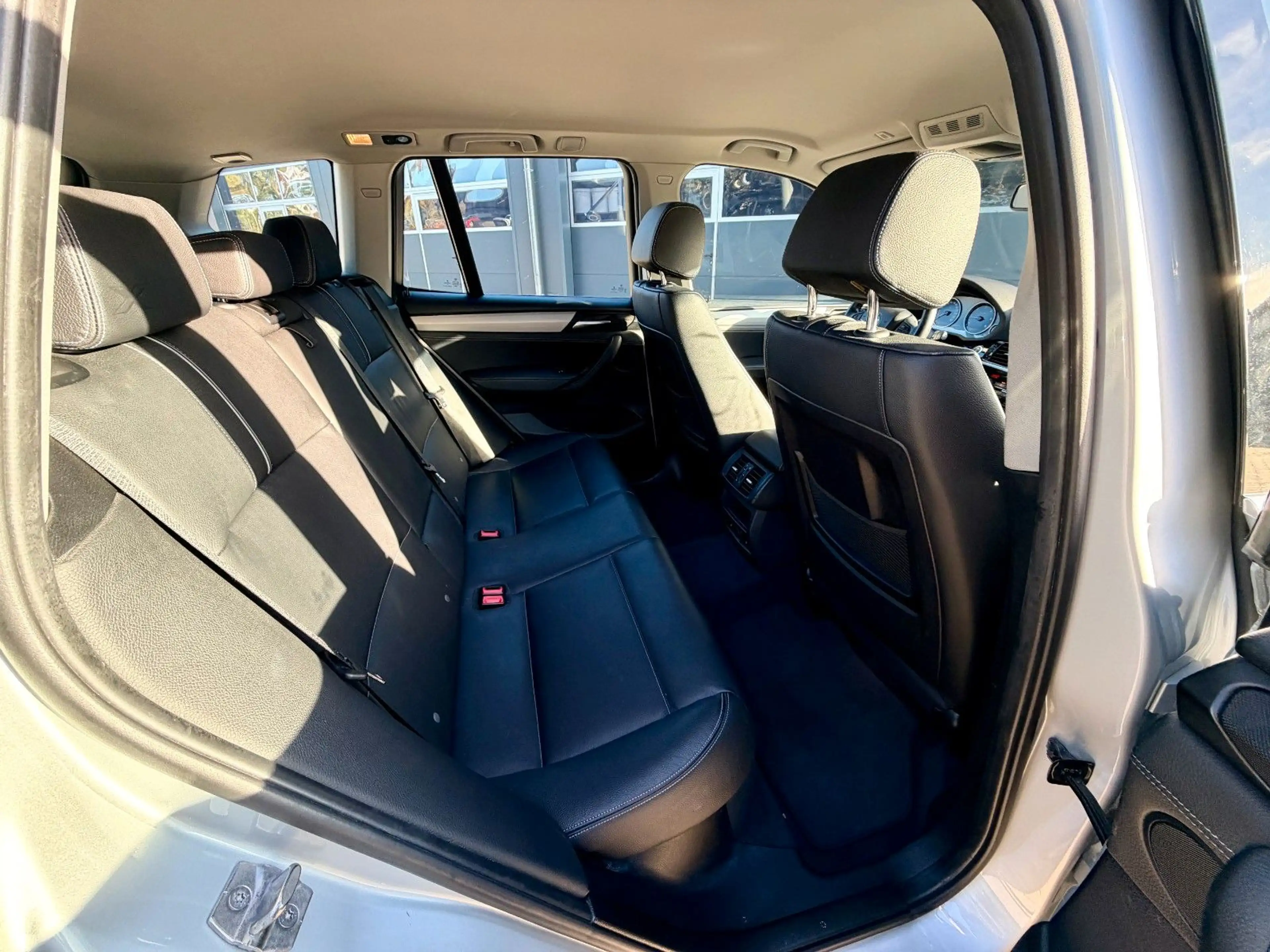 BMW X3 xDrive 20 d xLine Aut.*Navi*Leder* — photo 13