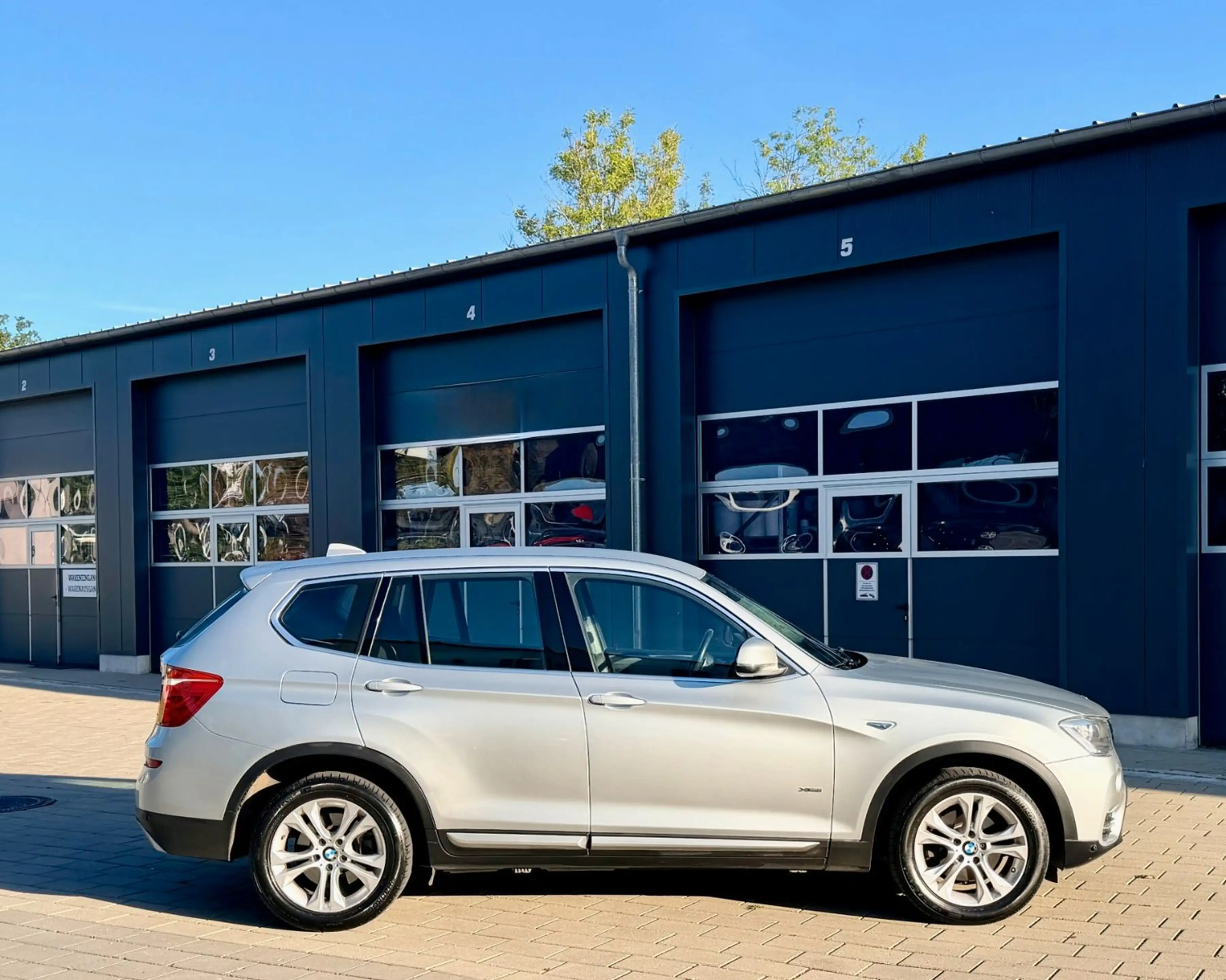 BMW X3 xDrive 20 d xLine Aut.*Navi*Leder* — photo 4