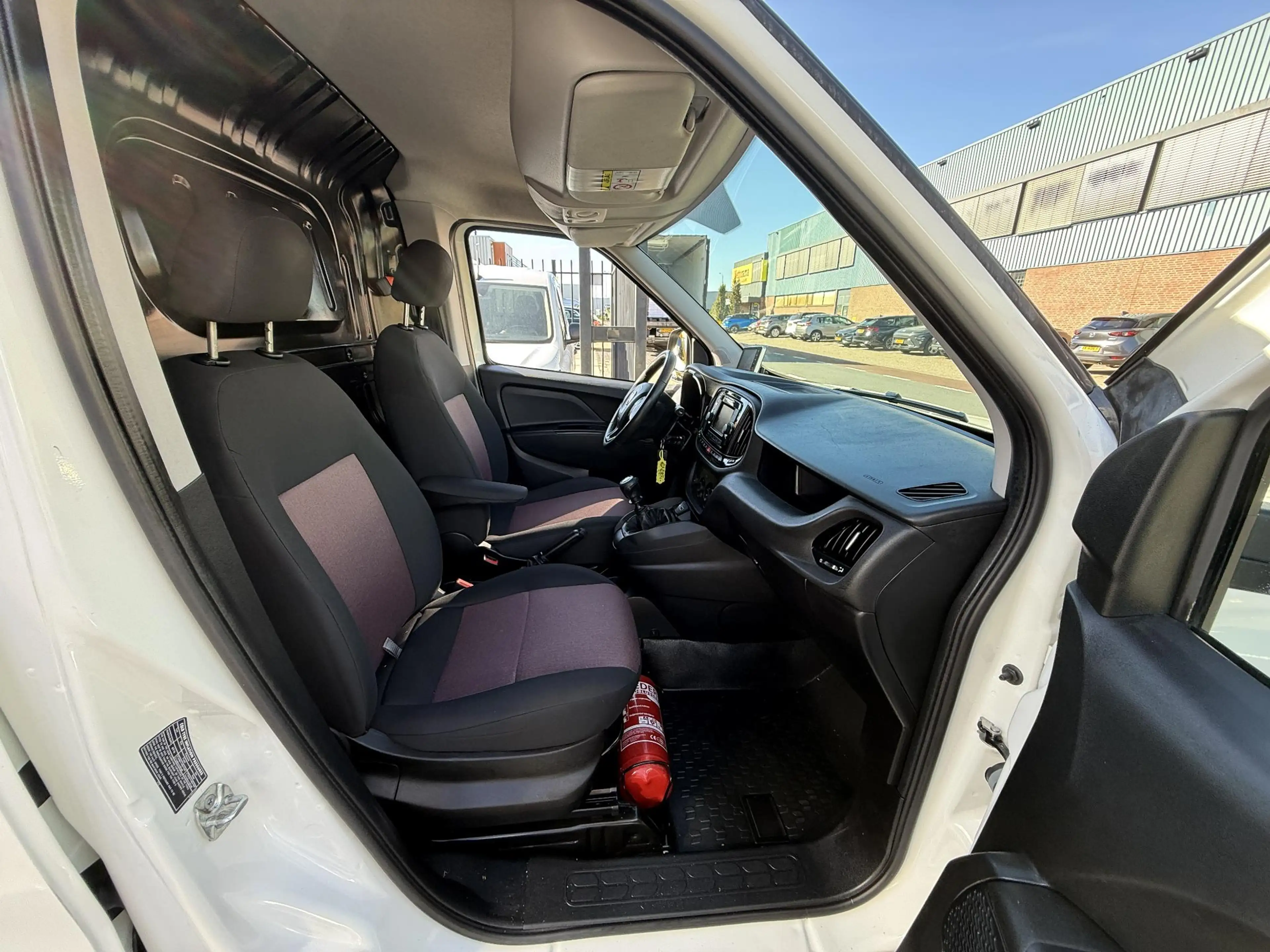 Fiat Doblo Cargo 1.4 T-Jet Natural Power L1H1 SX AARDGAS CNG — photo 6