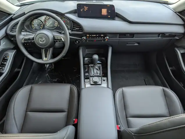 Mazda Mazda3 view 16