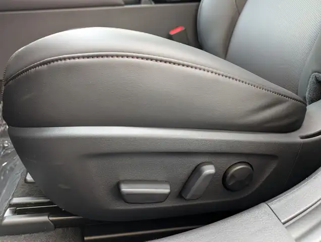 Mazda Mazda3 view 23