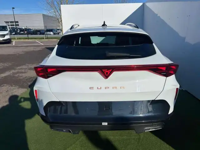 Cupra Formentor view 7