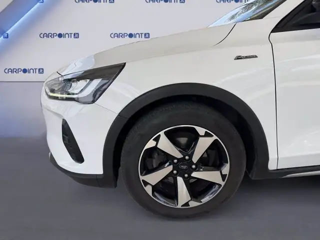 Ford Focus view 14