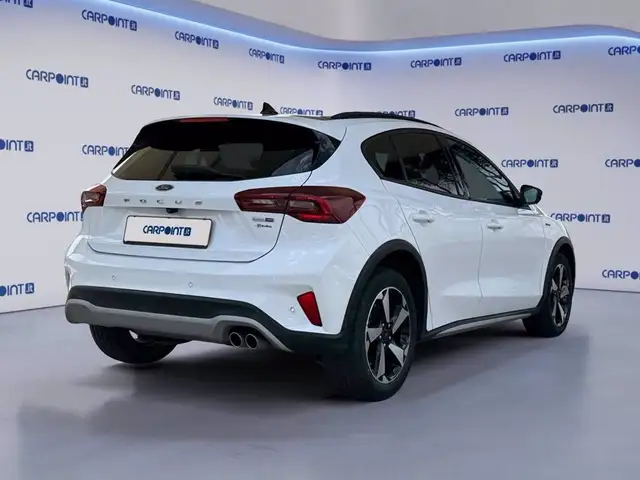 Ford Focus view 5