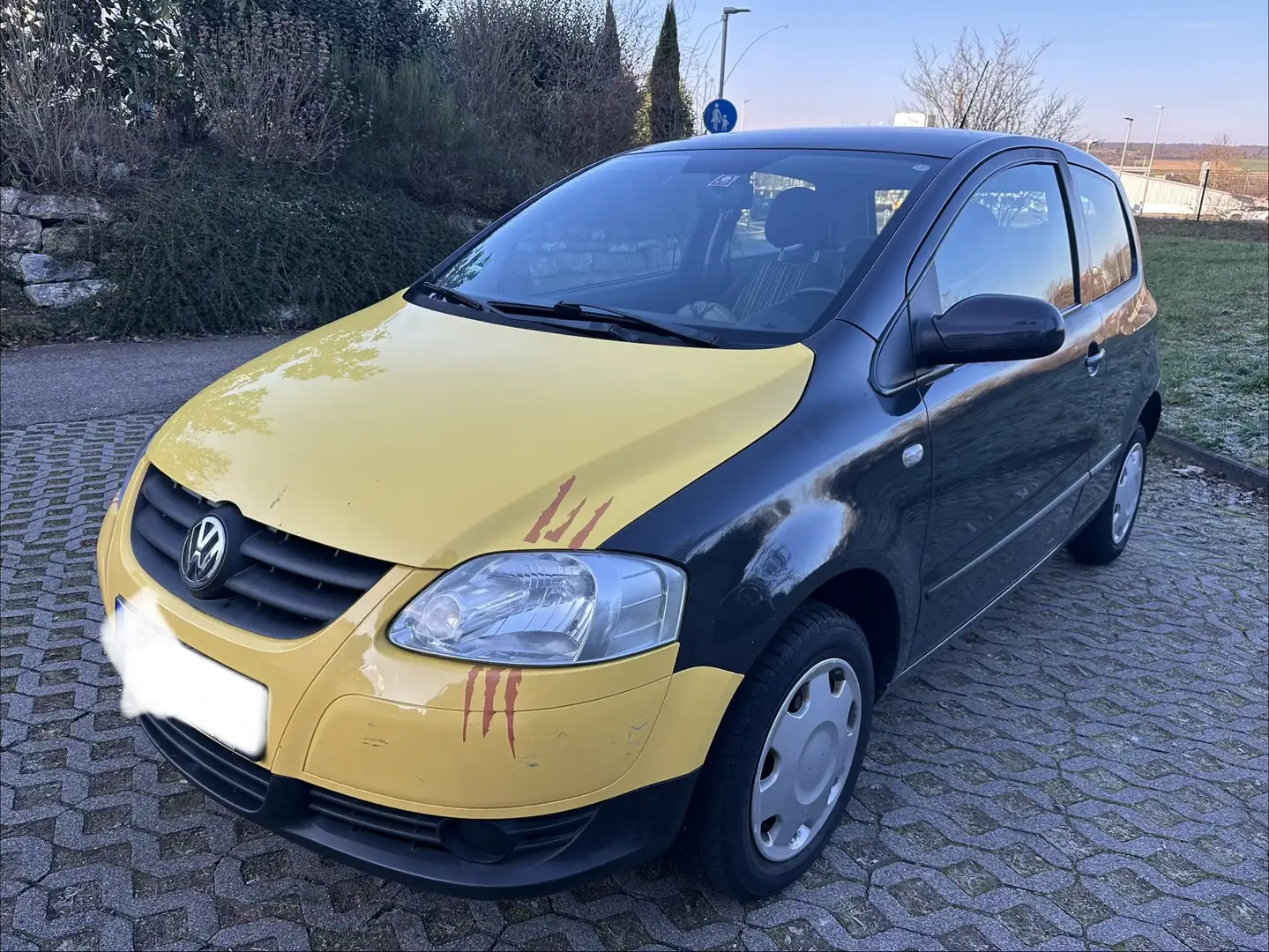 Volkswagen Fox Fox 1.2 Style Grau - 1