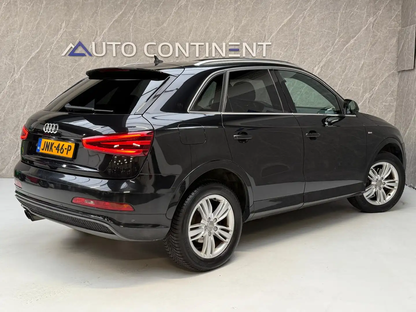 Audi Q3 2.0 TFSI quattro 3x S-Line / Full Option Noir - 2