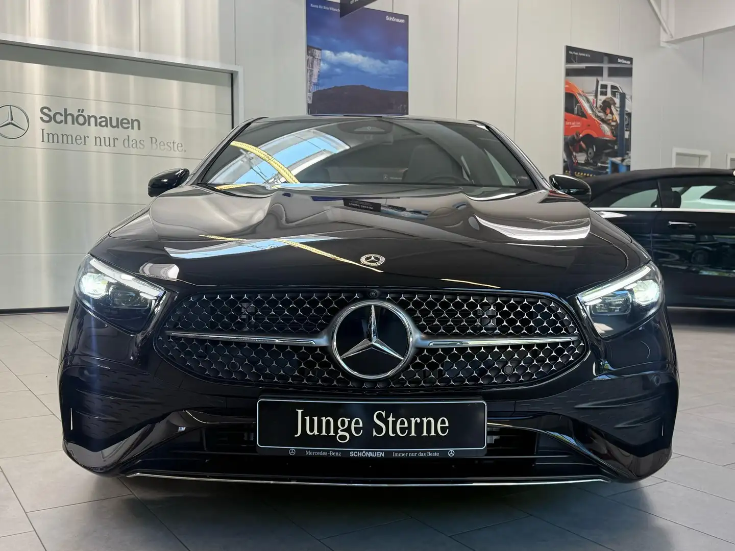 Mercedes-Benz A 220 4M AMG PANO+BURM+HUD+VERSTELLDÄMPF.+STDHZ Schwarz - 2