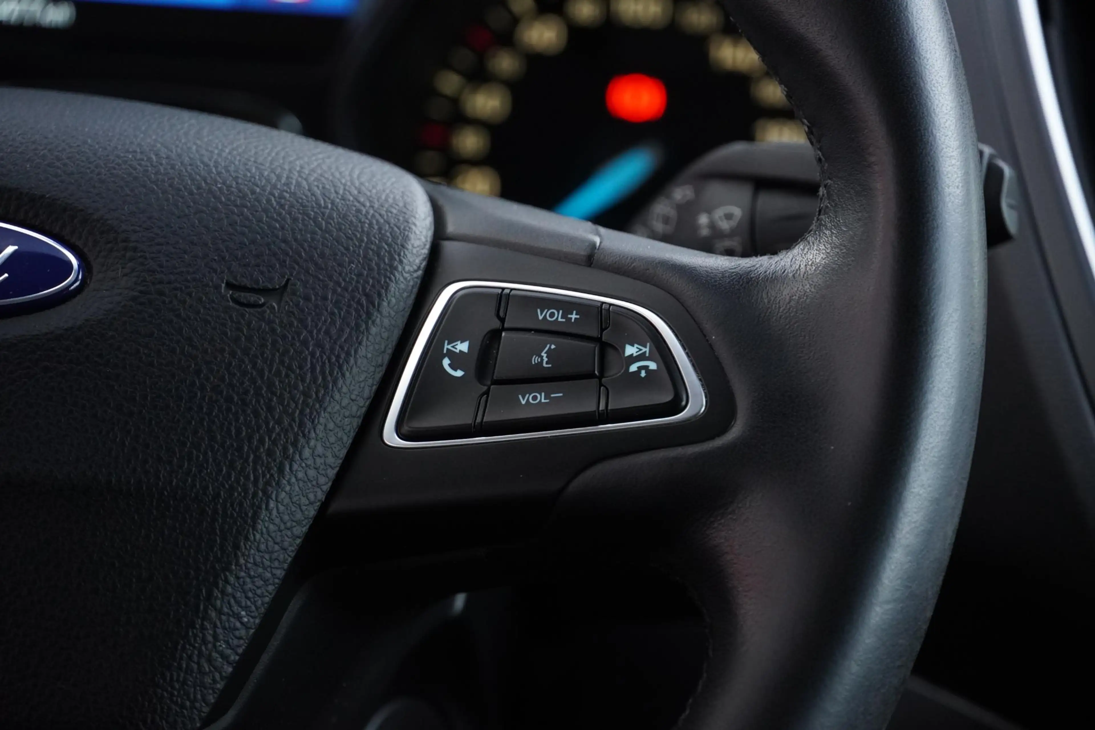 Ford C-Max 1.0 Titanium Navi Cruise PDC Nieuwe Distributierie — photo 16